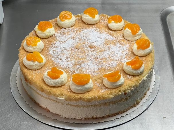 Käsesahnetorte mit Mandarinen